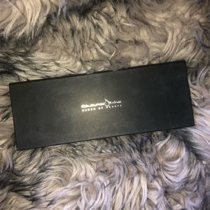 Coloured Raine Queen of hearts 💕